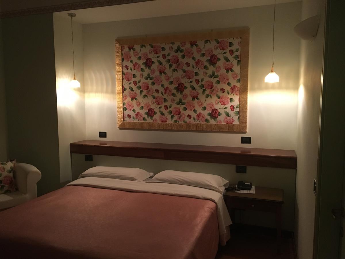 Hotel Alla Busa Noventa Vicentina Экстерьер фото